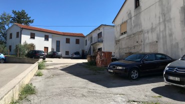 Zgrada,poslovni prostor i skladišta-Viškovo